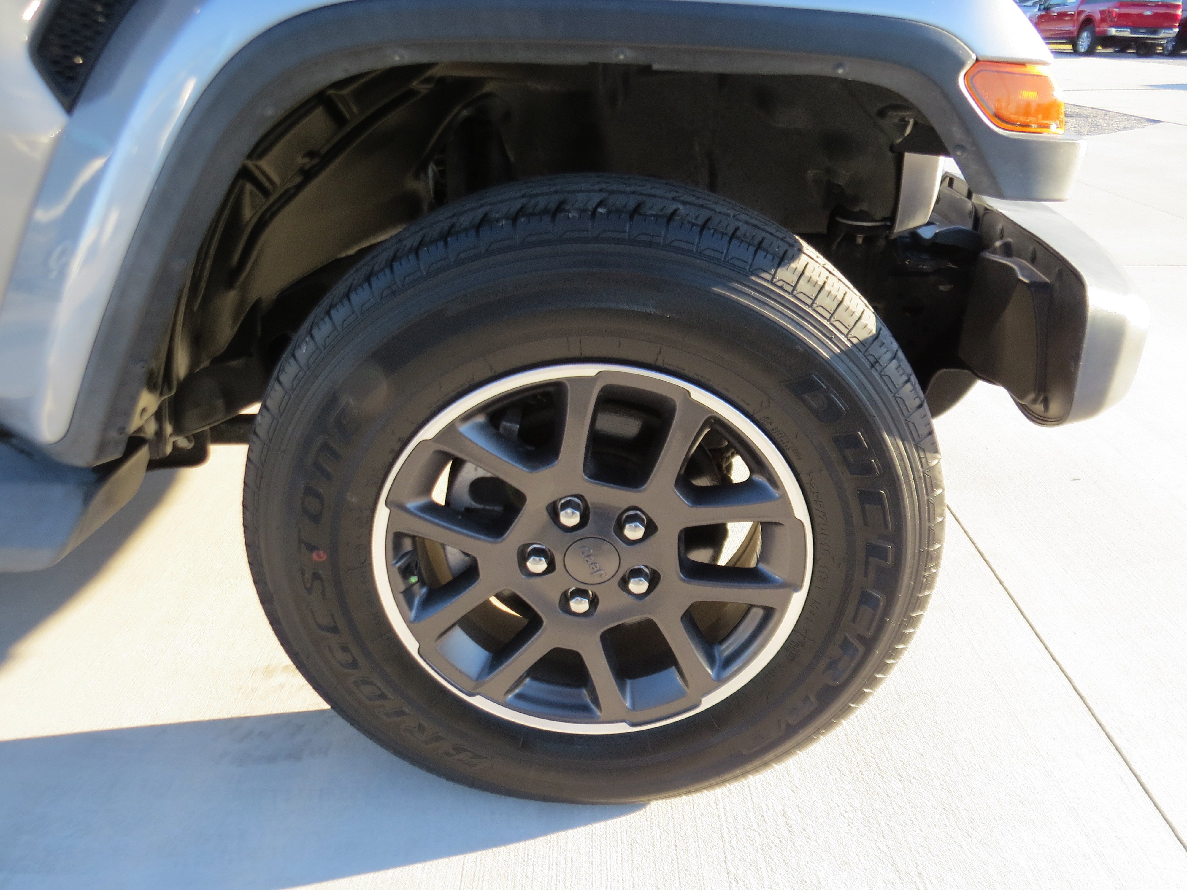 Used 2020 Jeep Gladiator Overland w/ LED Lighting Group image 8