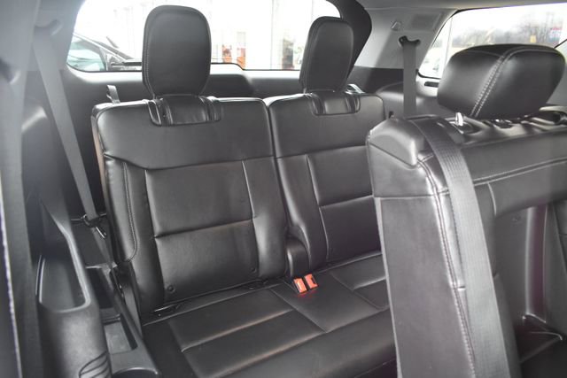 Used 2023 Ford Explorer Limited image 48