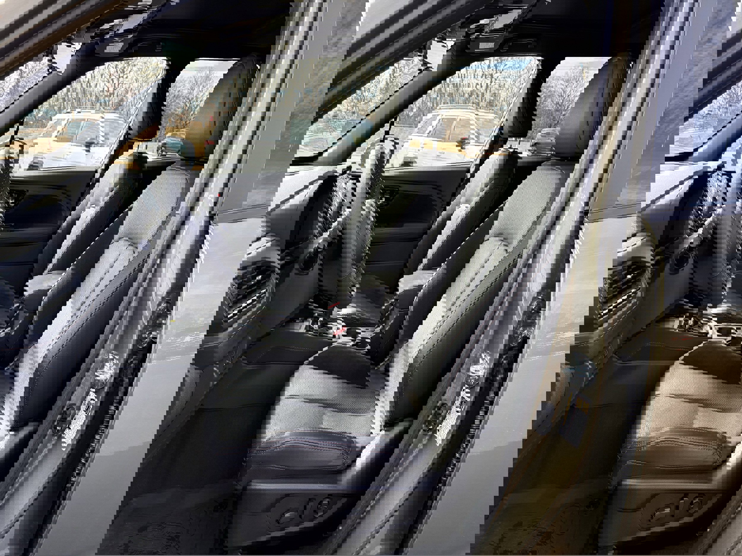 Certified 2025 Subaru Forester Touring w/ Protection Package image 27