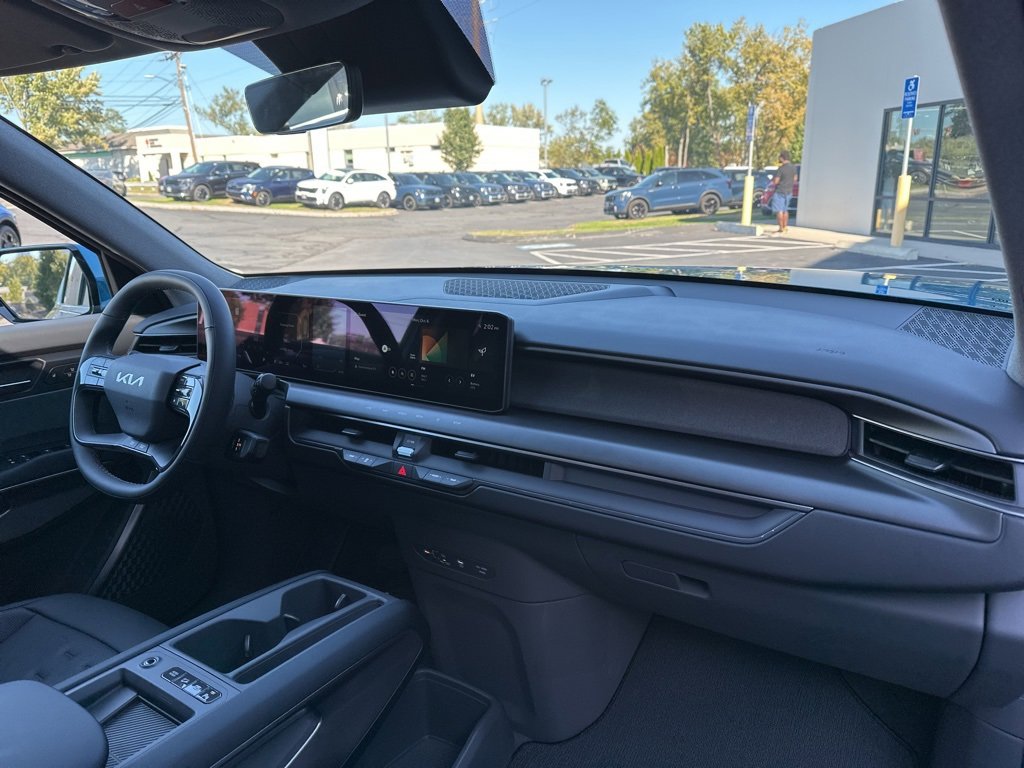 New 2026 Kia EV9 Wind image 15