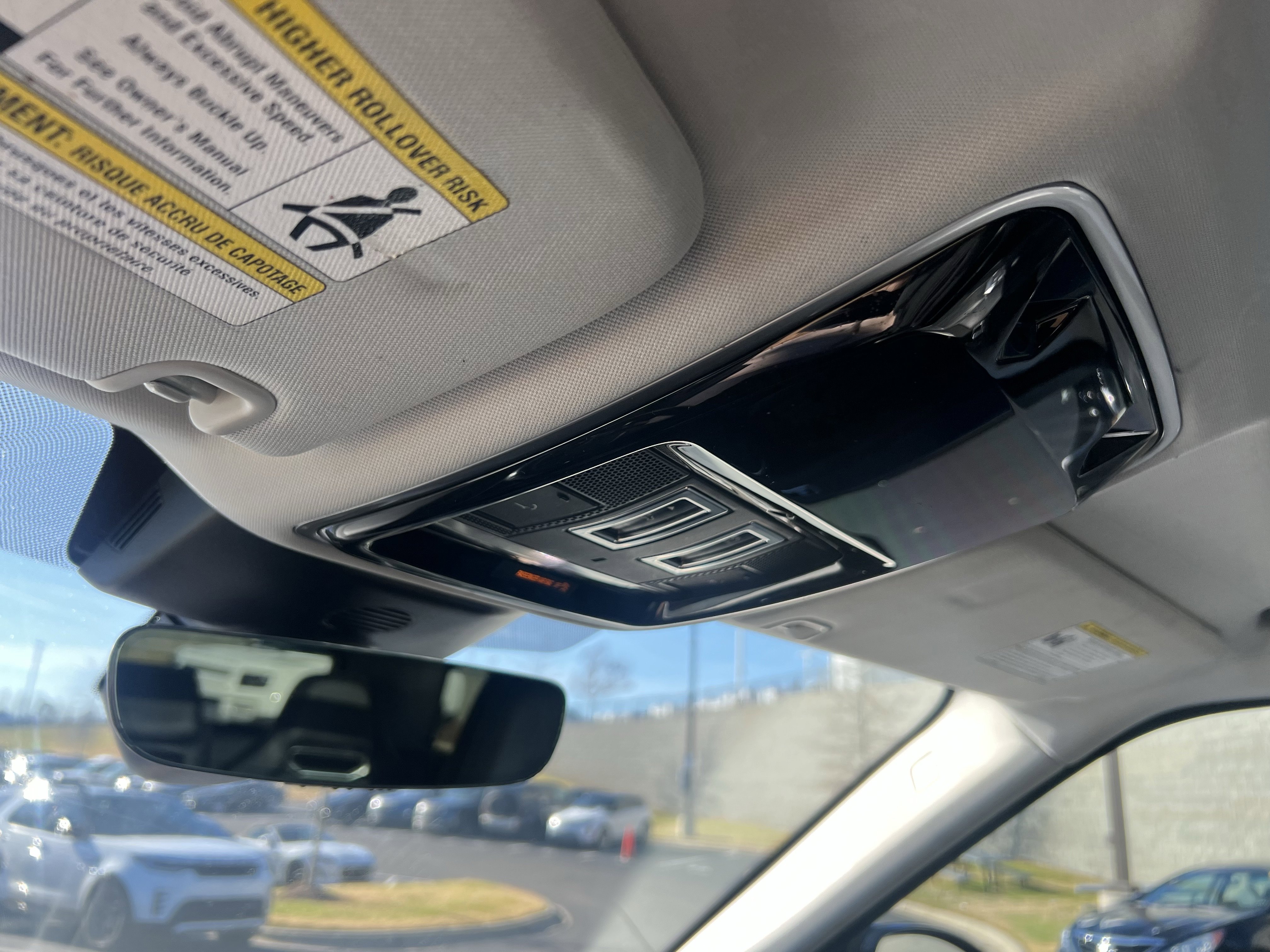 Used 2022 Land Rover Range Rover Sport SVR image 21