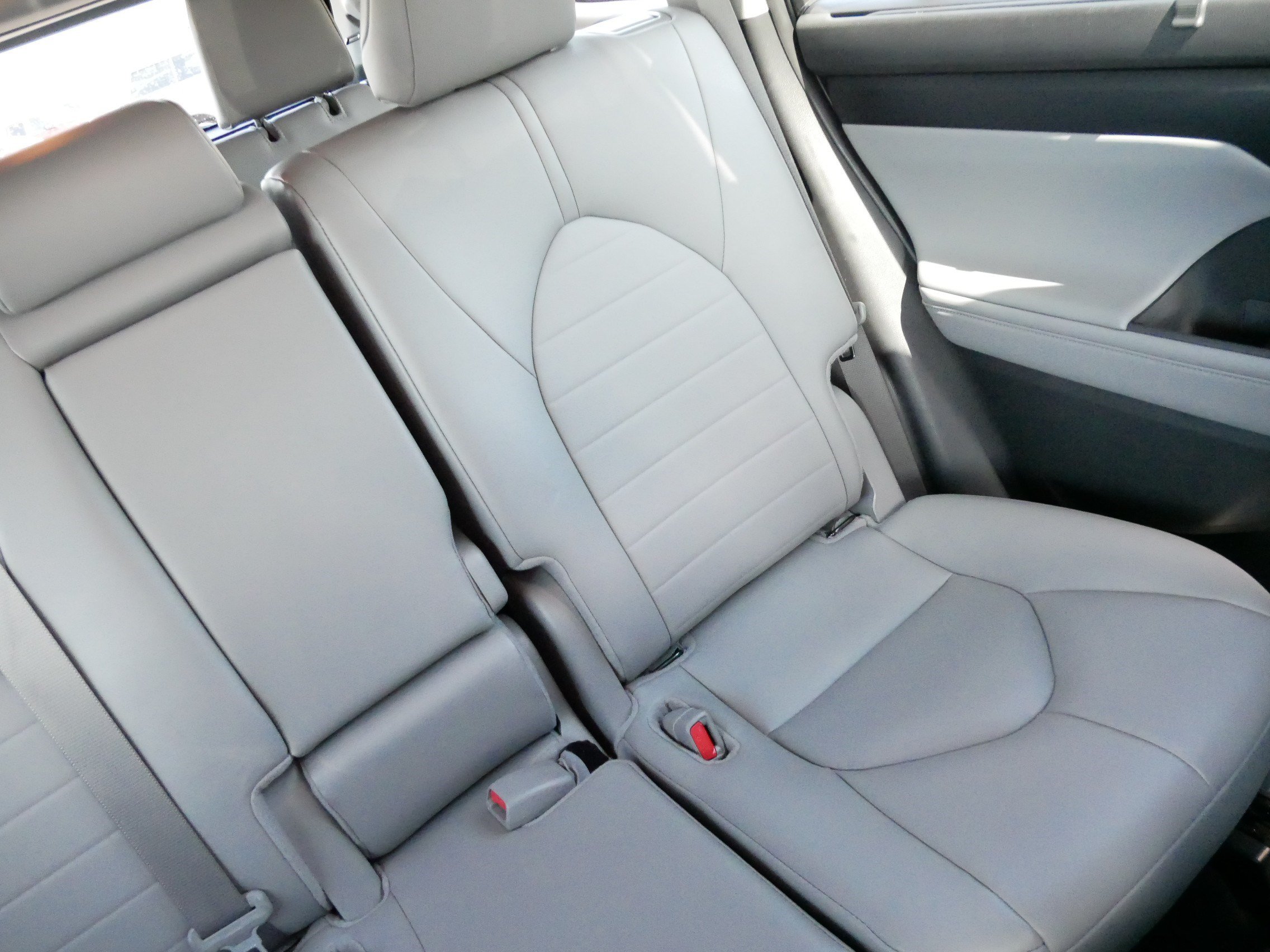Certified 2025 Toyota Highlander XLE AWD/4WD image 14
