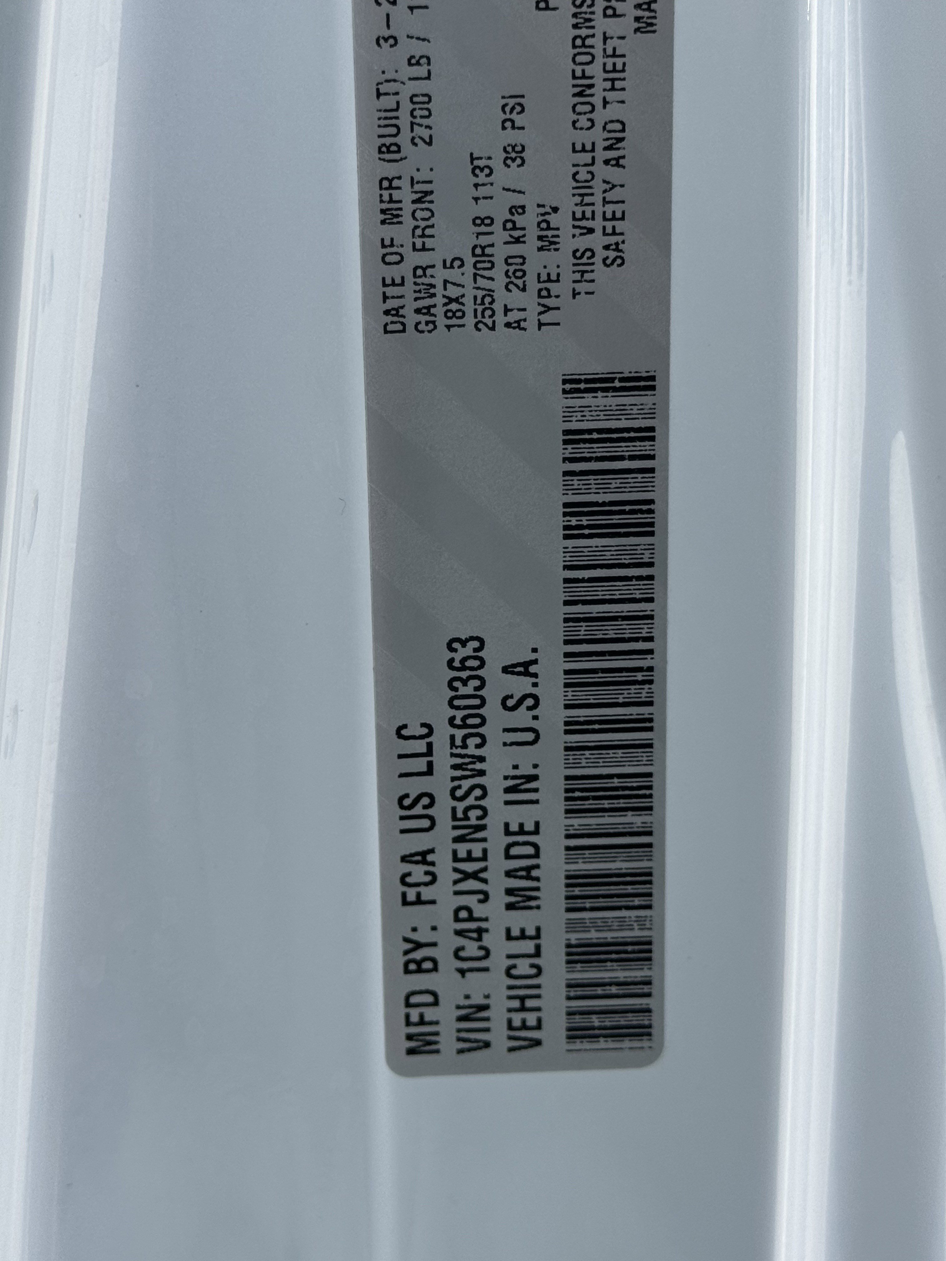 Used 2025 Jeep Wrangler Sahara image 32