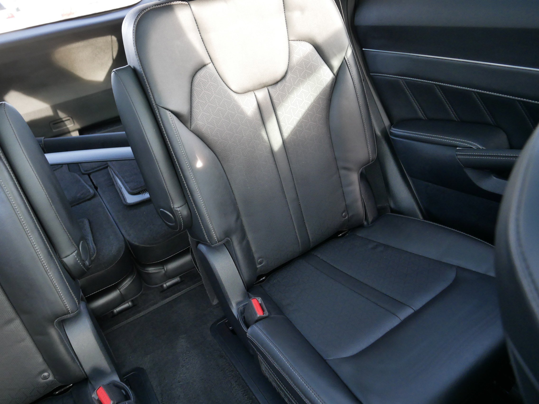 Certified 2022 Kia Sorento SX image 14