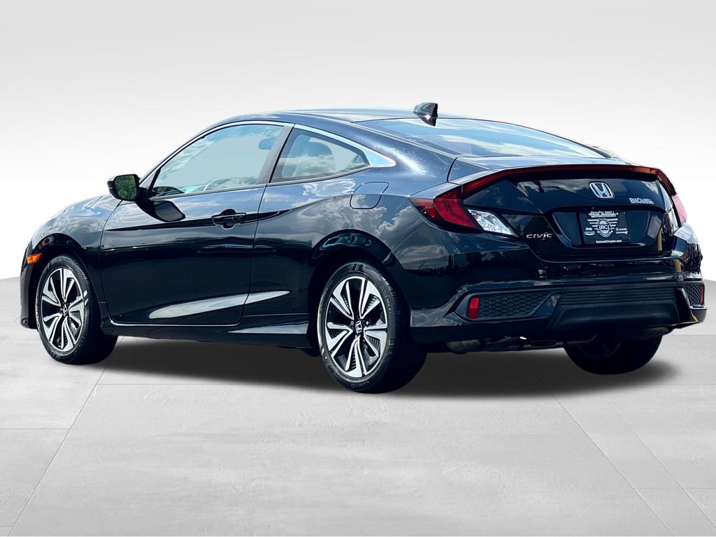 Used 2017 Honda Civic EX-T image 5