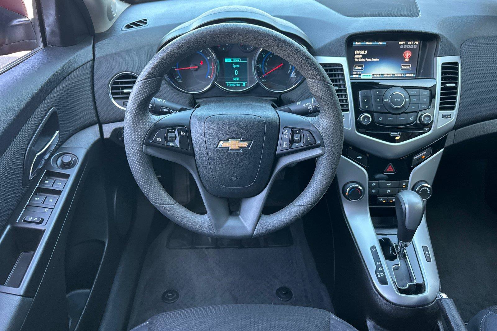 Used 2016 Chevrolet Cruze LT FWD image 13