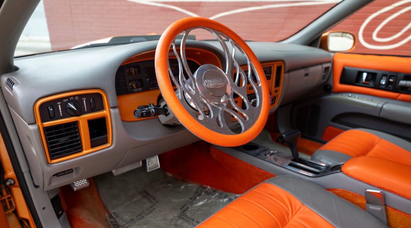 Used 1995 Chevrolet Impala SS RWD image 3