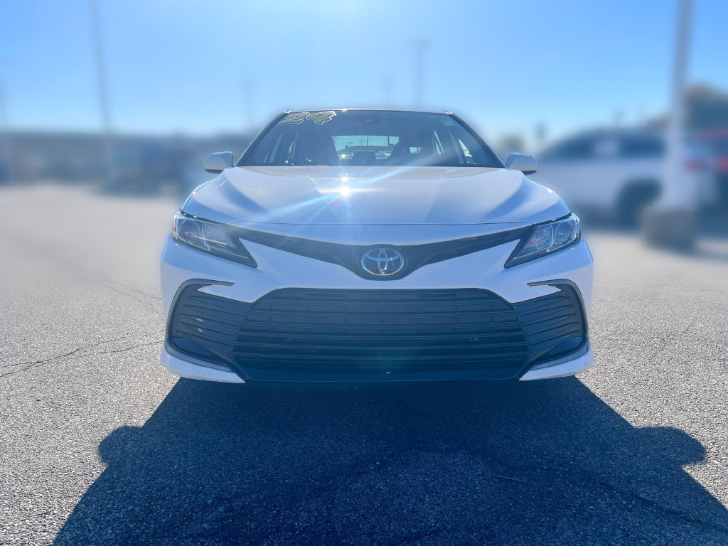Used 2024 Toyota Camry LE AWD/4WD image 12