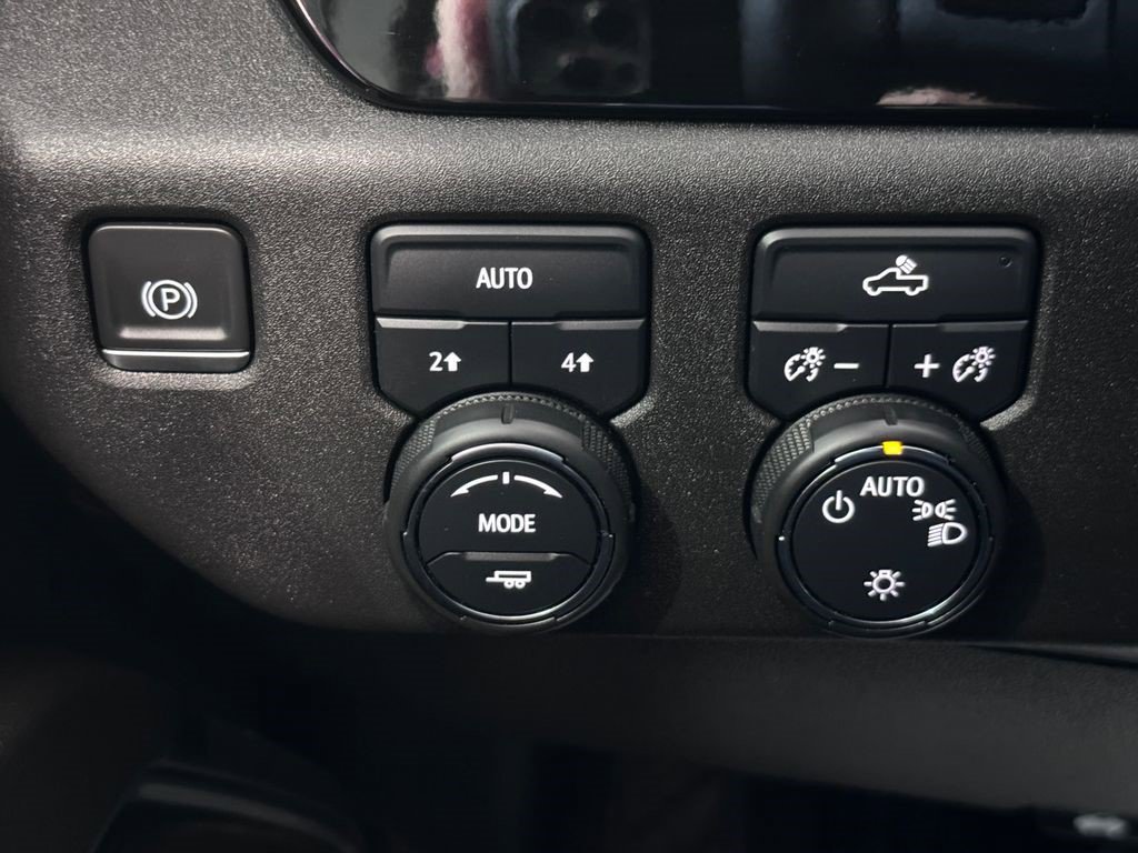 Certified 2023 Chevrolet Silverado 1500 LT image 19