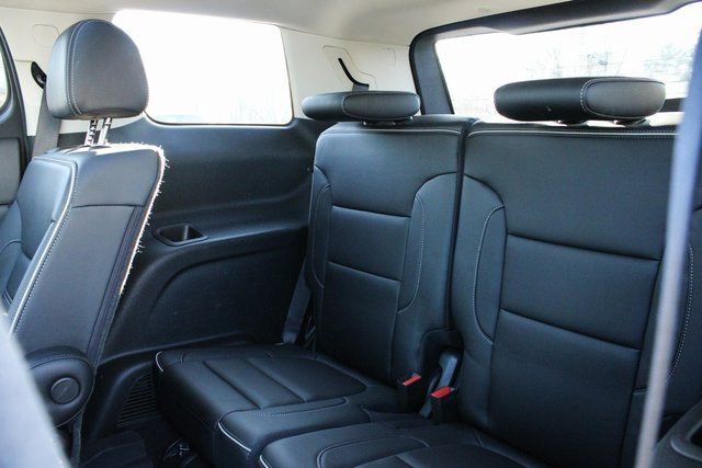 Used 2022 GMC Acadia Denali w/ Denali Ultimate Package image 38