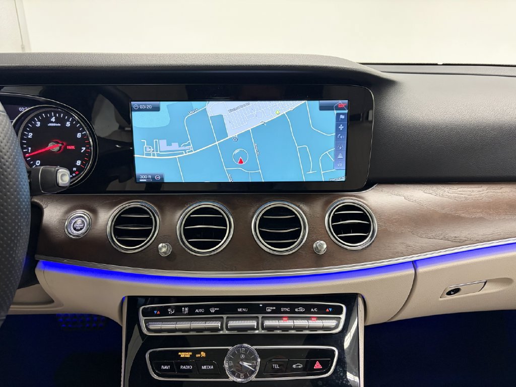 Used 2017 Mercedes-Benz E 300 4MATIC image 18