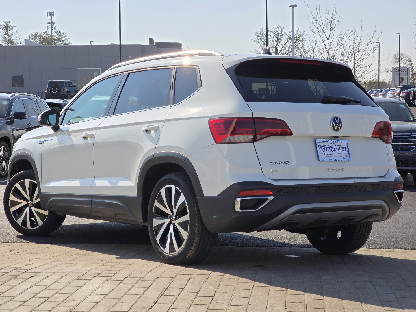 Used 2024 Volkswagen Taos SE image 19