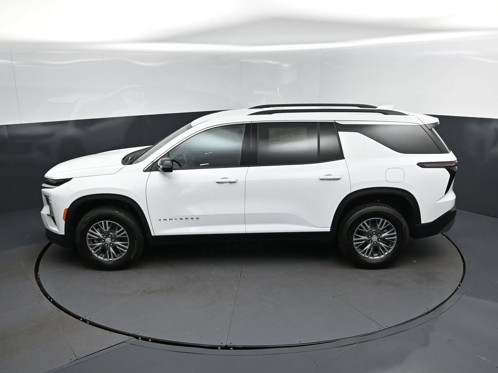 New 2026 Chevrolet Traverse LT FWD image 32