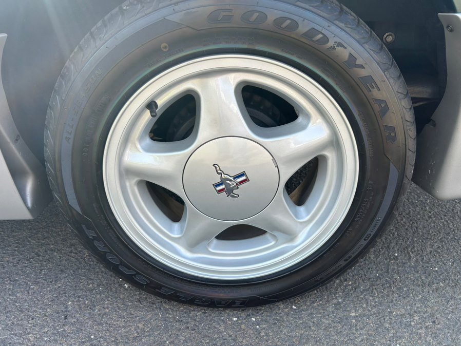 Used 1992 Ford Mustang GT image 22