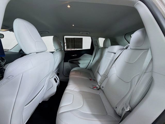 Used 2019 Jeep Cherokee Limited image 27