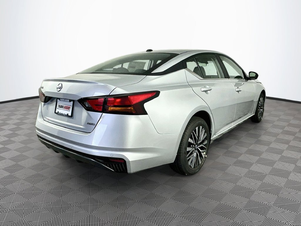 New 2026 Nissan Altima 2.5 SV AWD/4WD image 10