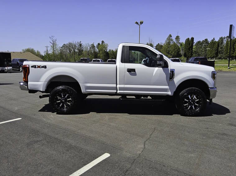 Used 2019 Ford F250 XL w/ XL Value Package AWD/4WD image 4