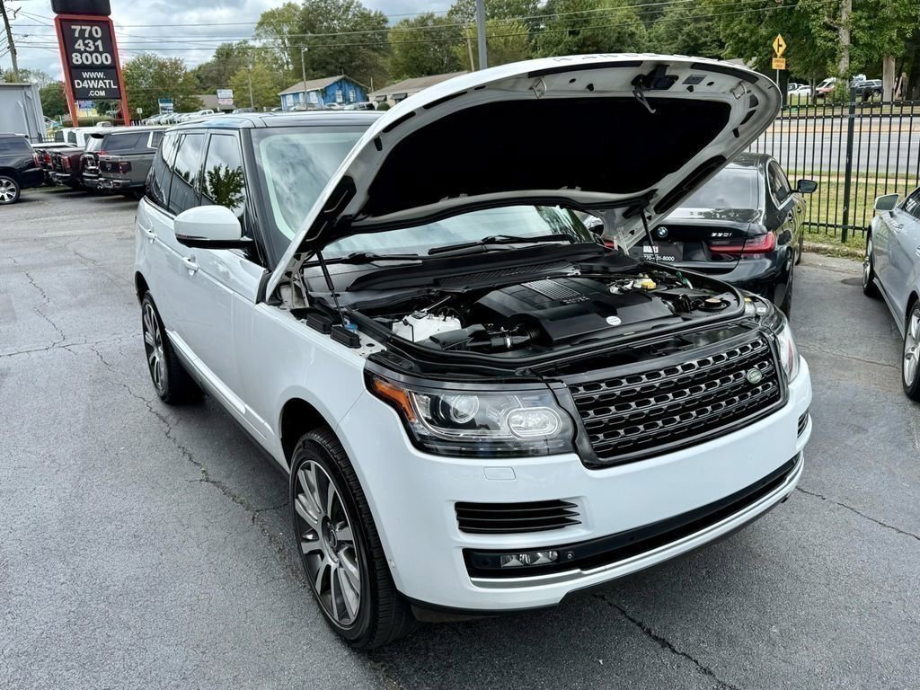 Used 2014 Land Rover Range Rover Supercharged image 4