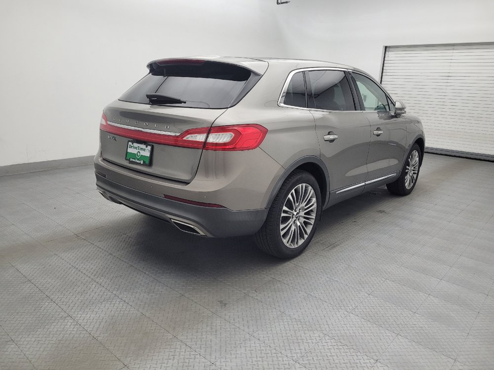 Used 2017 Lincoln MKX Reserve w/ Lincoln MKX Climate Package FWD image 9
