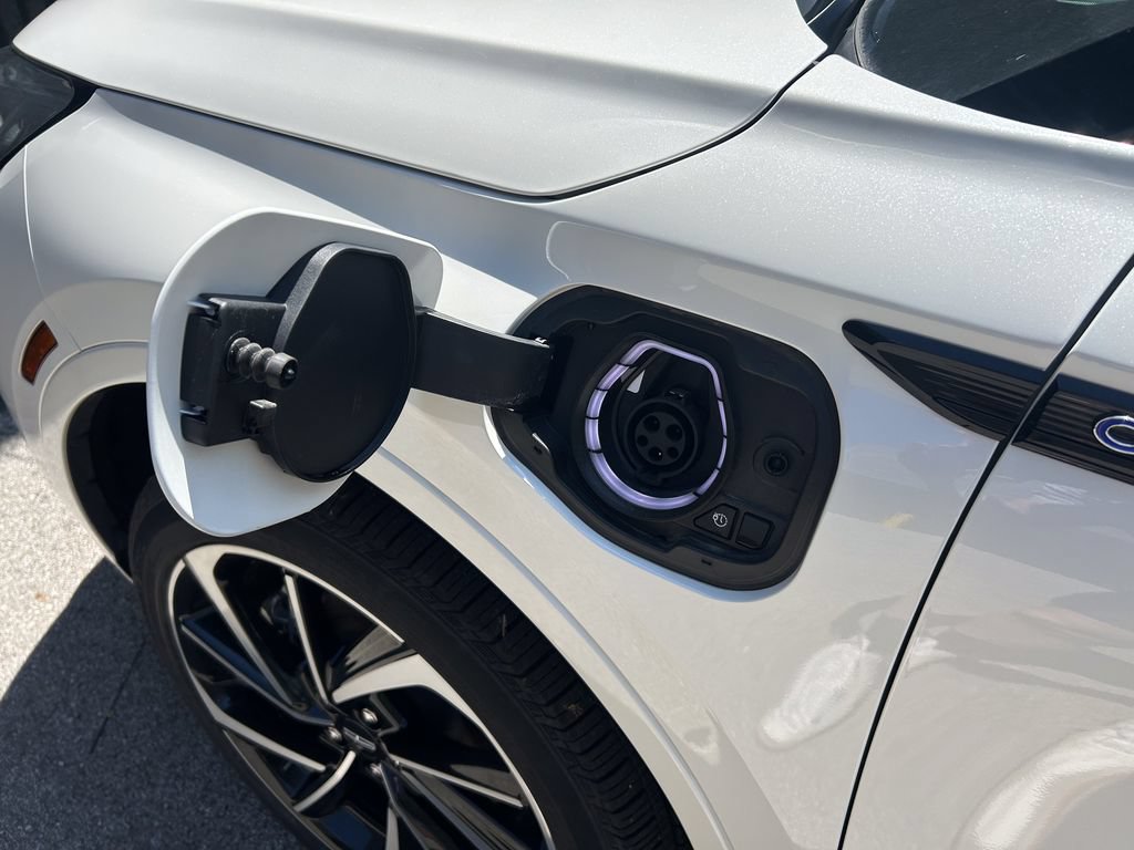 New 2025 Lincoln Corsair Grand Touring AWD/4WD image 41