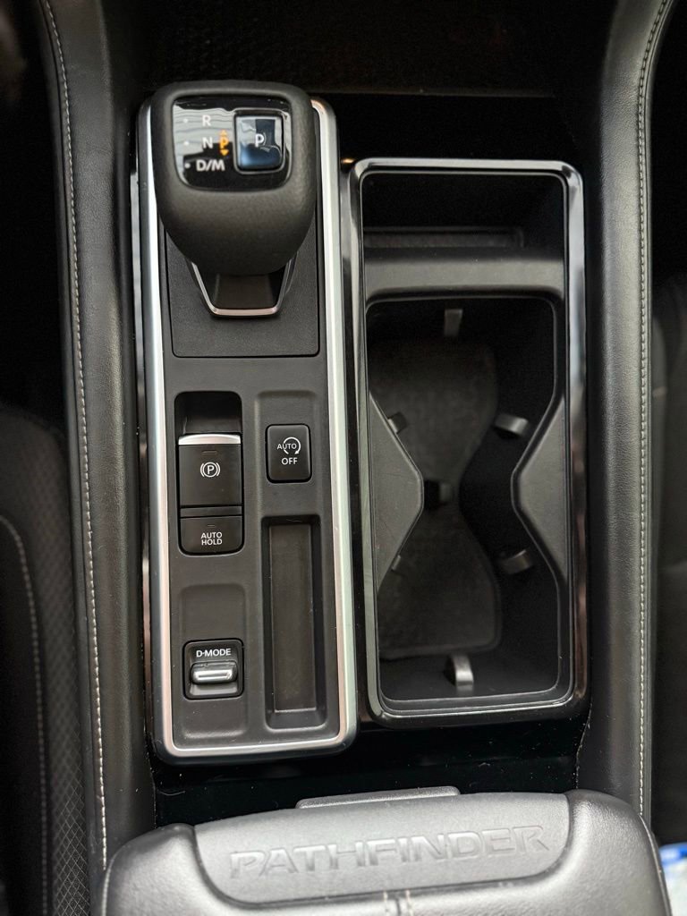 Used 2022 Nissan Pathfinder SV image 22