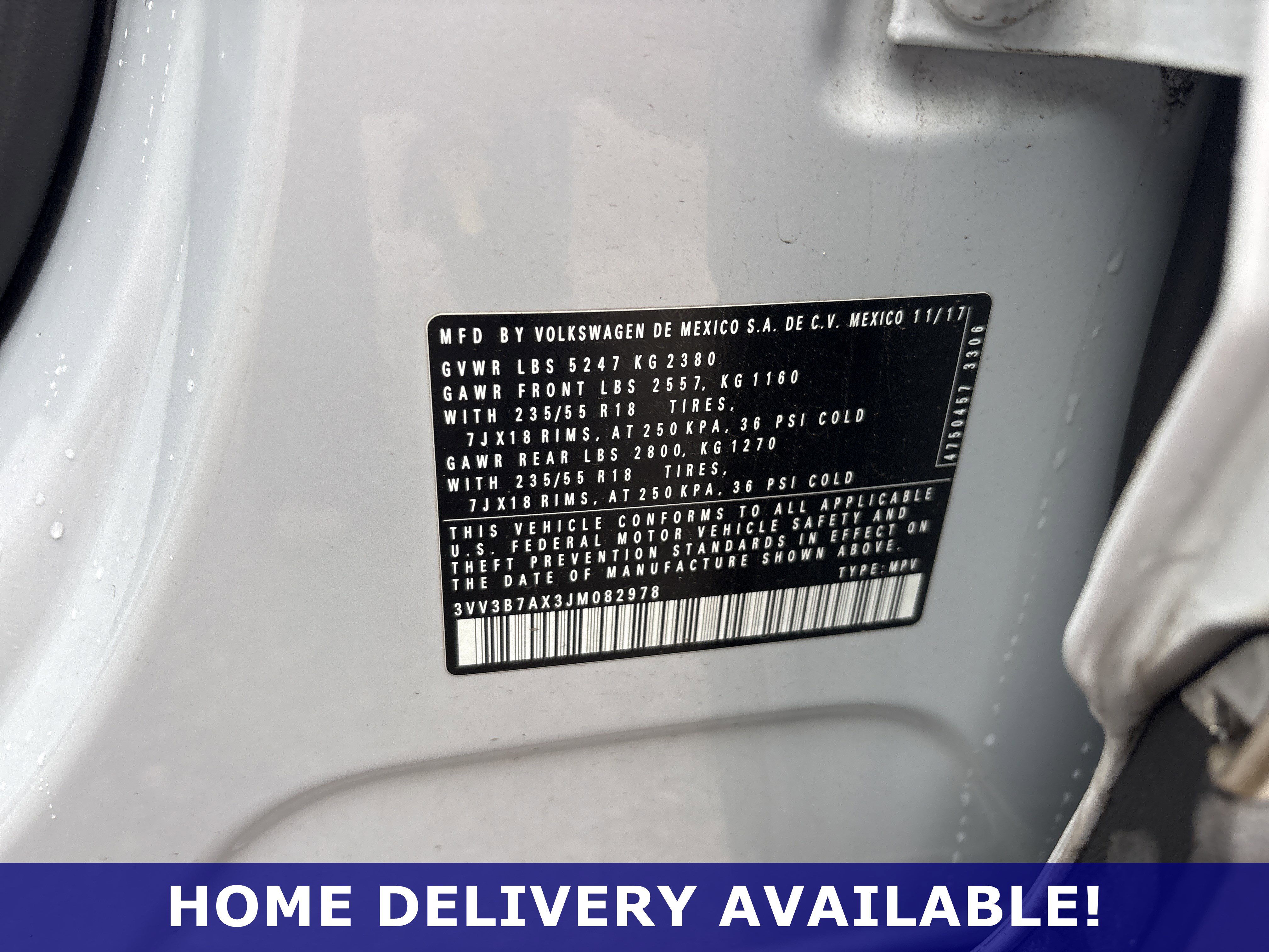 Used 2018 Volkswagen Tiguan SEL image 26