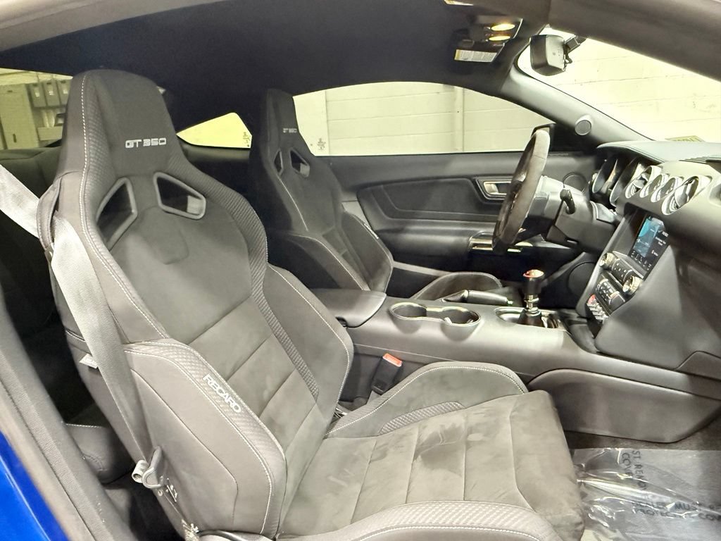 Used 2018 Ford Mustang Shelby GT350 w/ Electronics Package RWD image 35