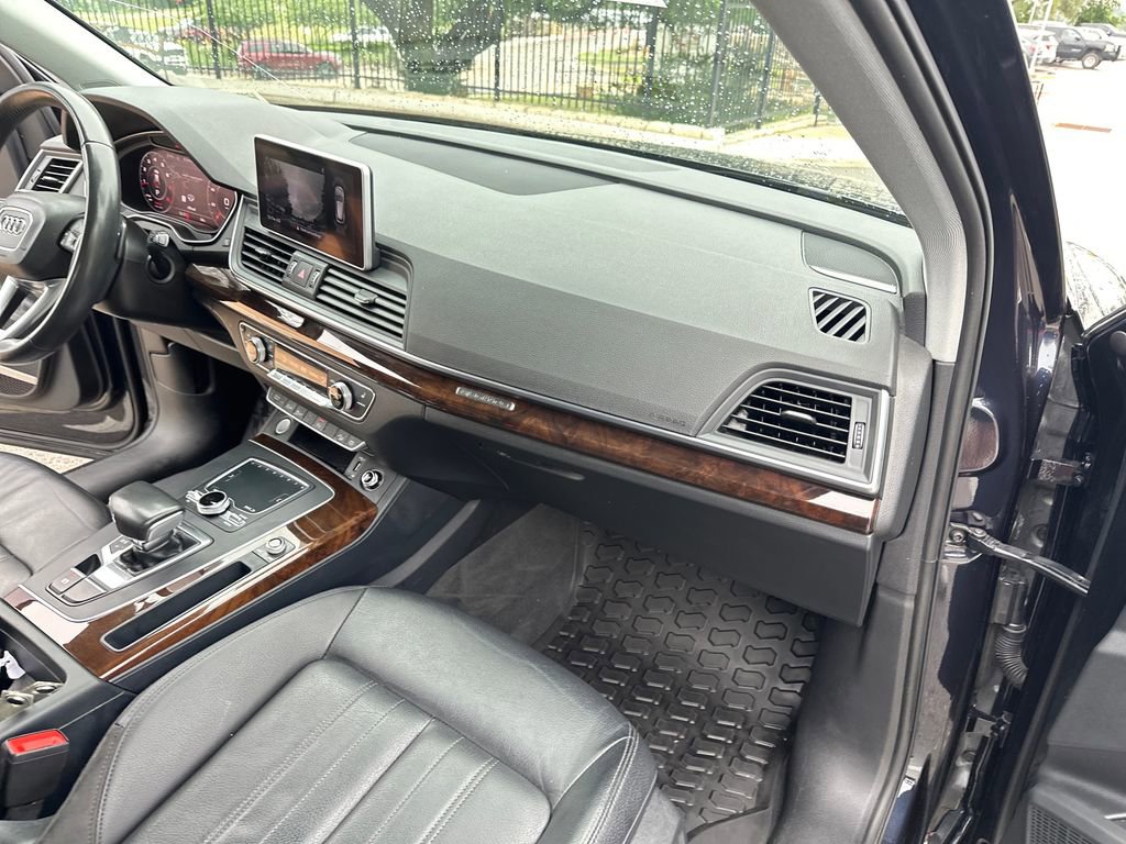 Used 2018 Audi Q5 2.0T Premium Plus w/ Premium Plus Package AWD/4WD image 33
