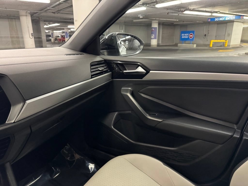 Used 2019 Volkswagen Jetta R-Line w/ R-Line Cold Weather Package FWD image 28