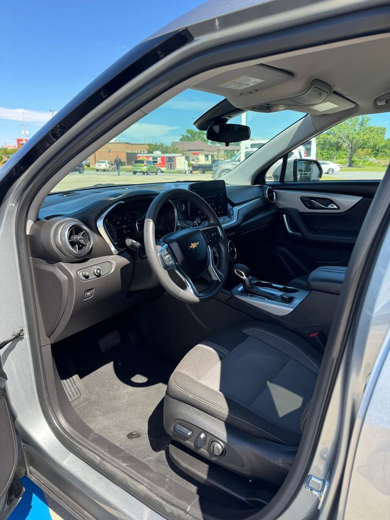 Used 2025 Chevrolet Blazer LT image 10