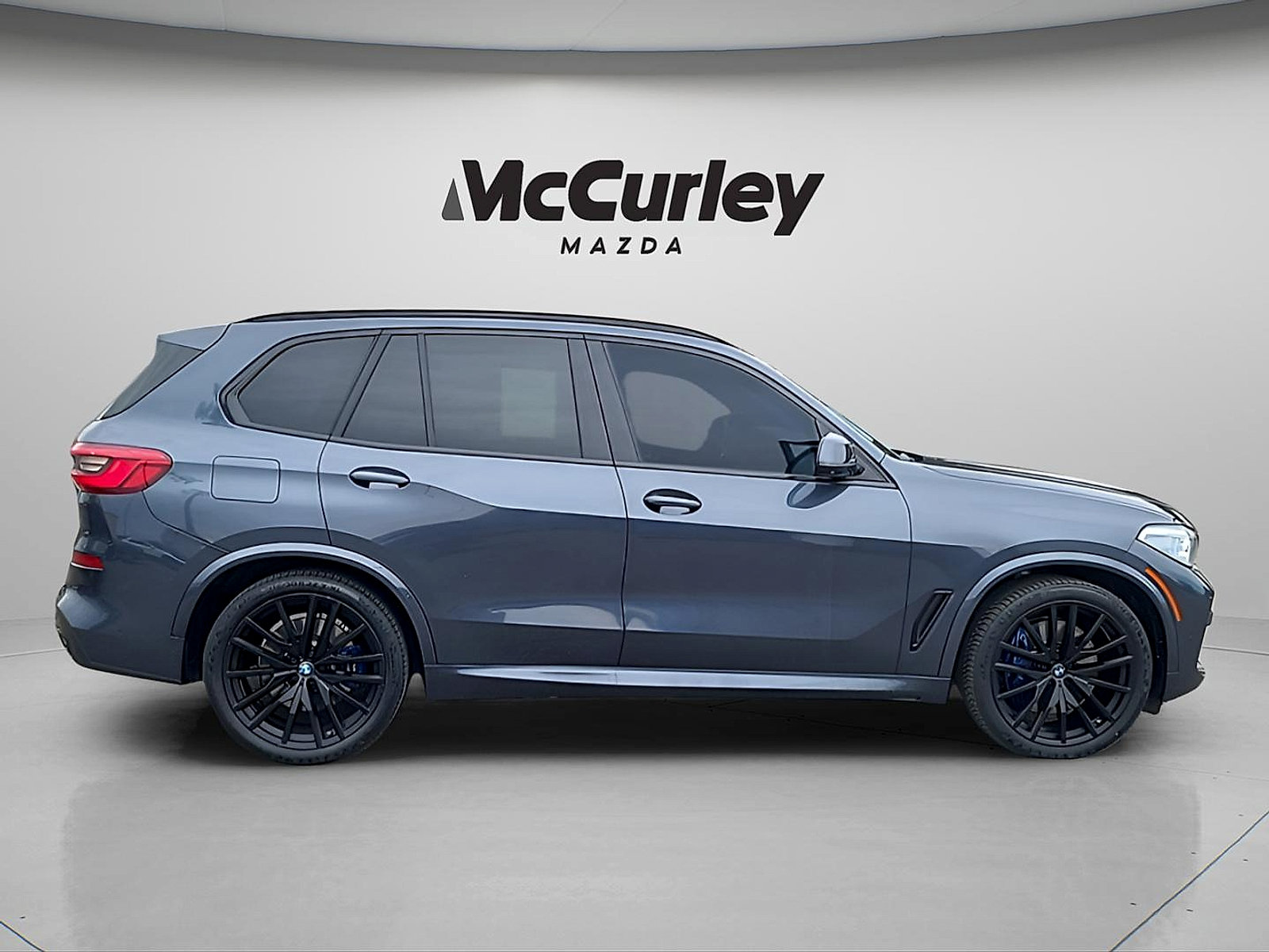 Used 2019 BMW X5 xDrive50i w/ M Sport Package AWD/4WD image 8