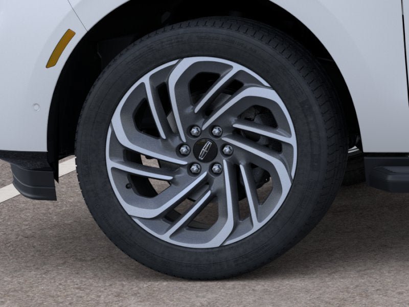New 2026 Lincoln Navigator Premiere AWD/4WD image 19
