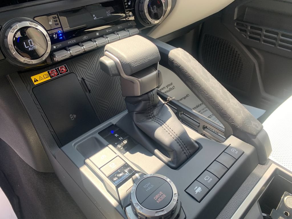 New 2026 Toyota Tacoma Limited AWD/4WD image 24
