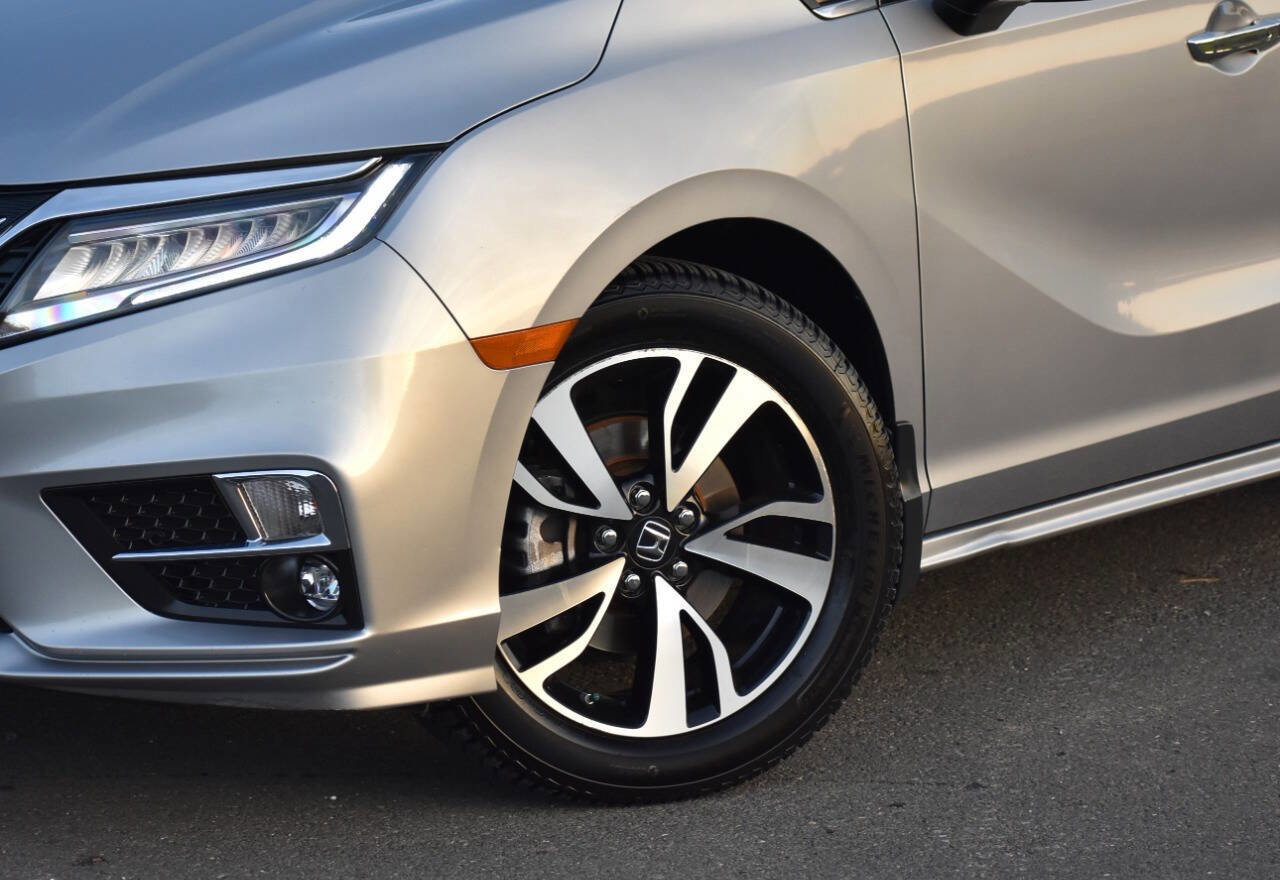 Used 2018 Honda Odyssey Elite image 7