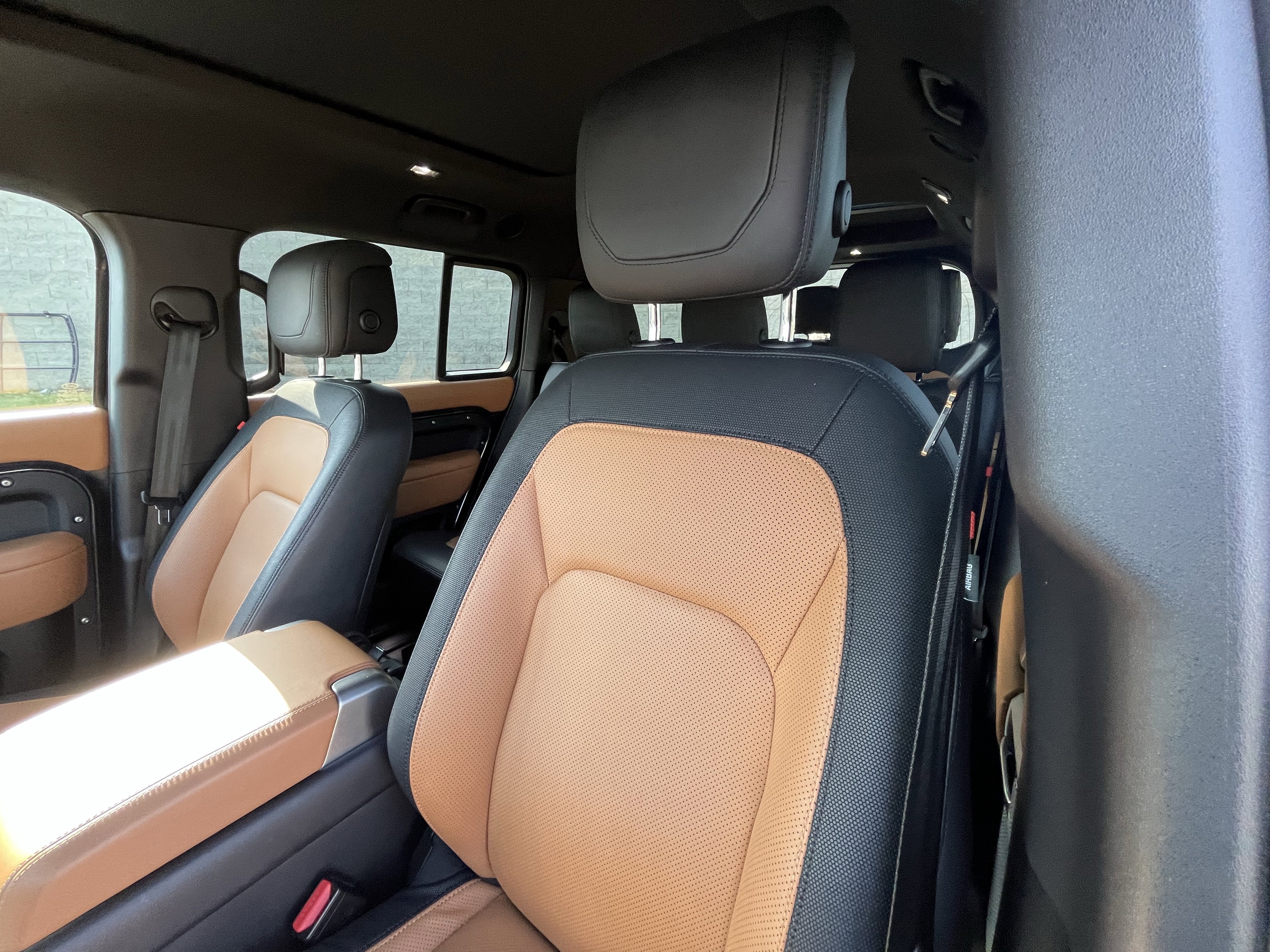 Certified 2024 Land Rover Defender 130 X-Dynamic SE AWD/4WD image 14