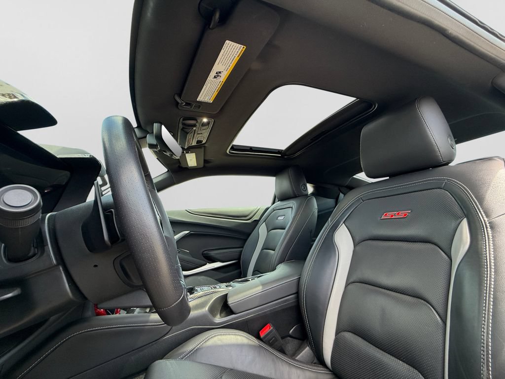 Used 2024 Chevrolet Camaro SS RWD image 15