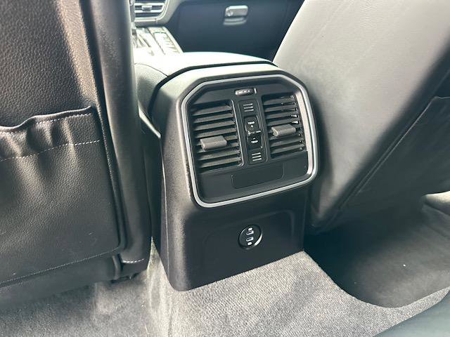 Used 2021 Porsche Macan image 20