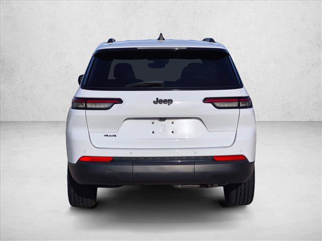 Used 2023 Jeep Grand Cherokee L Altitude AWD/4WD image 6