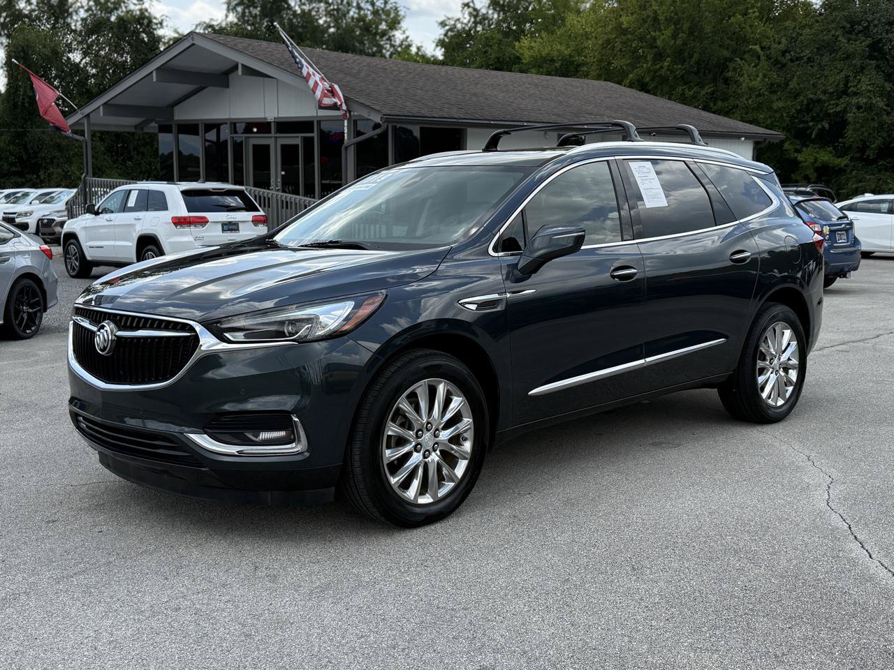Used 2019 Buick Enclave Premium w/ Experience Buick Package FWD image 9