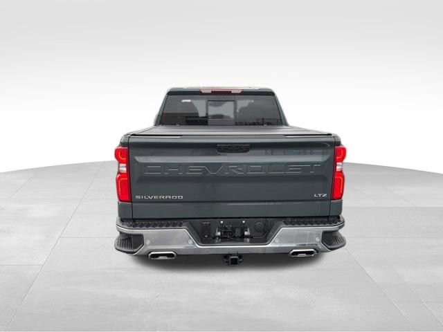 Used 2025 Chevrolet Silverado 1500 LTZ w/ Z71 Off-Road Package AWD/4WD image 4