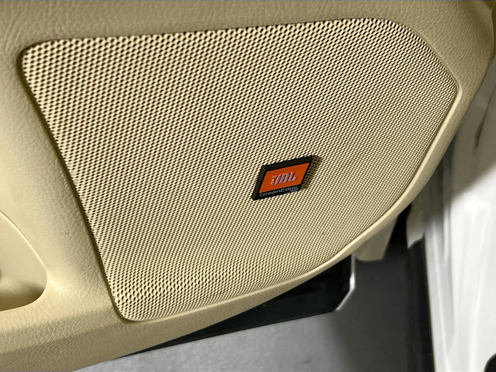 Used 2018 Toyota Highlander Limited Platinum w/ Protection Package #3 image 19