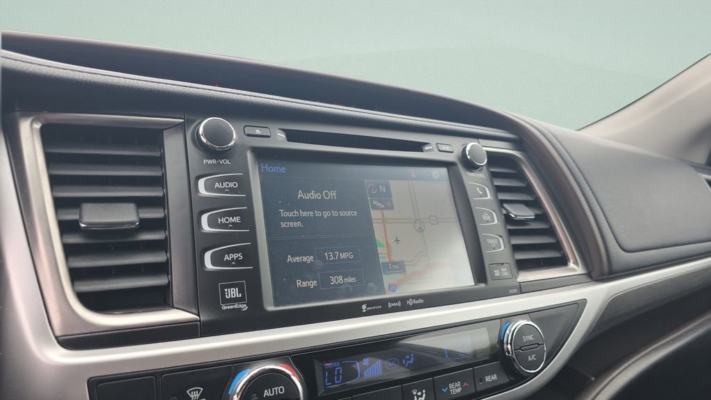 Used 2019 Toyota Highlander Limited Platinum image 14