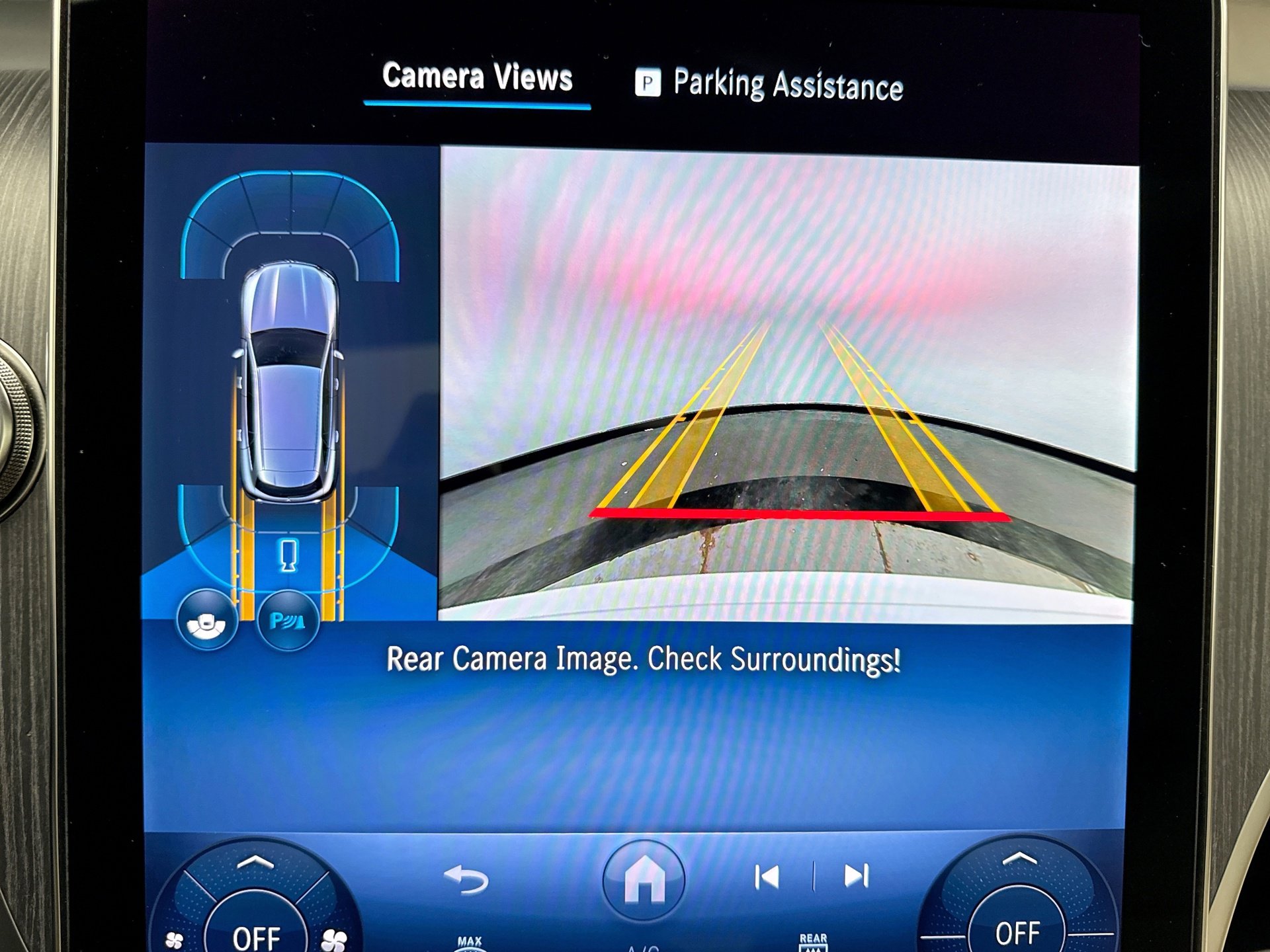 Used 2025 Mercedes-Benz GLC 300 4MATIC image 15