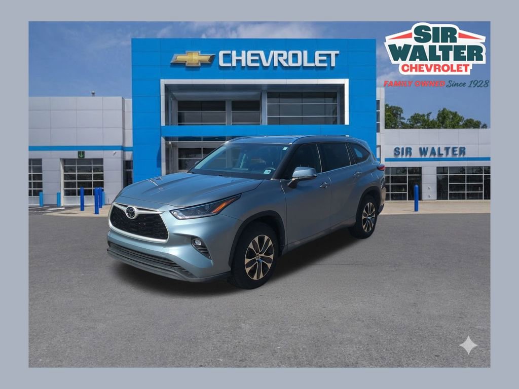 Used 2021 Toyota Highlander XLE