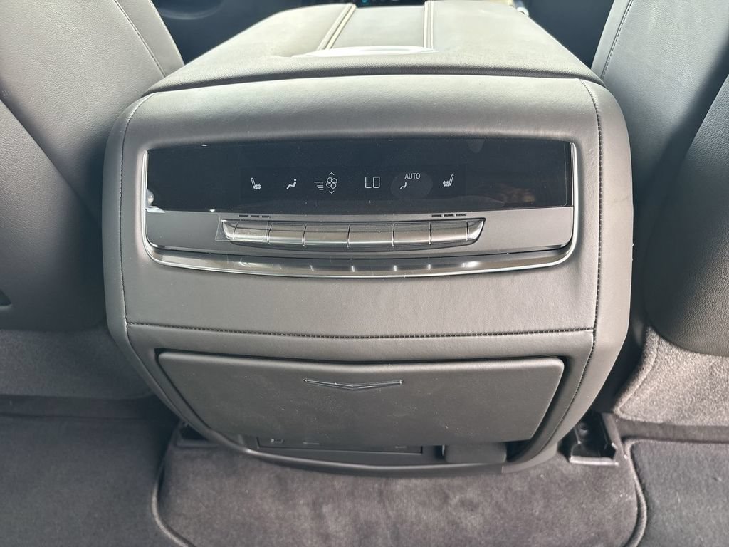 New 2026 Cadillac Escalade Platinum Sport AWD/4WD image 24