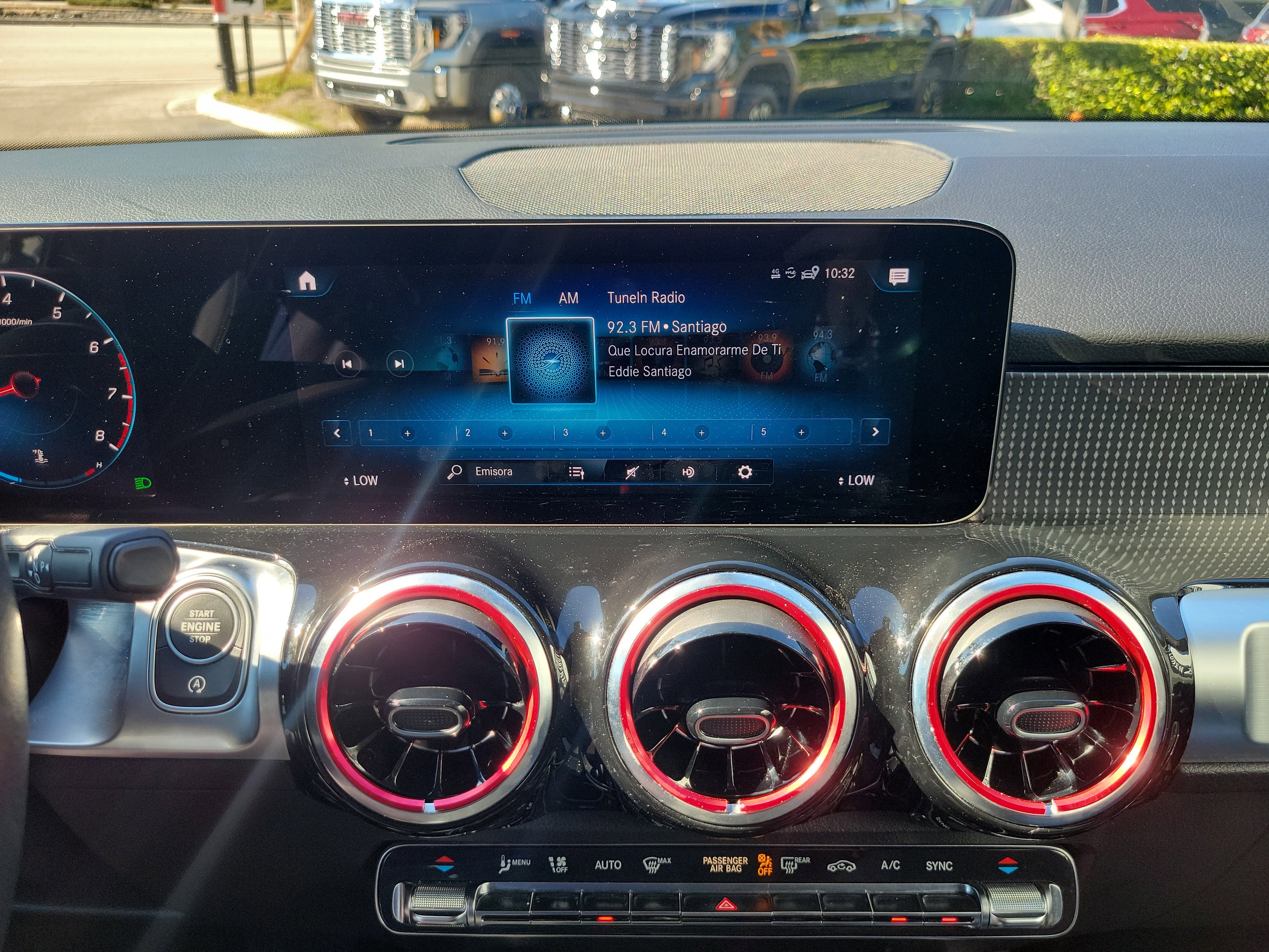 Used 2023 Mercedes-Benz GLB 250 GLB 250 image 22