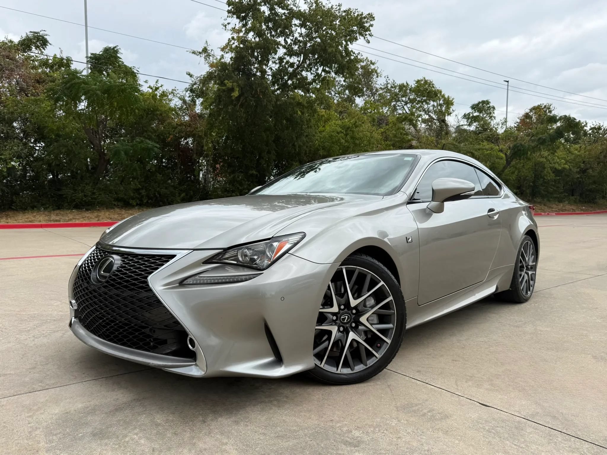 Used 2016 Lexus RC 200t RWD image 17