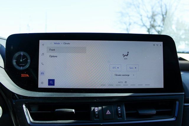 Used 2023 Lexus ES 350 F Sport w/ Accessory Package (Z2) image 22