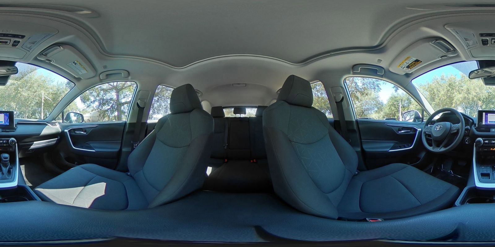 Used 2025 Toyota RAV4 XLE image 36