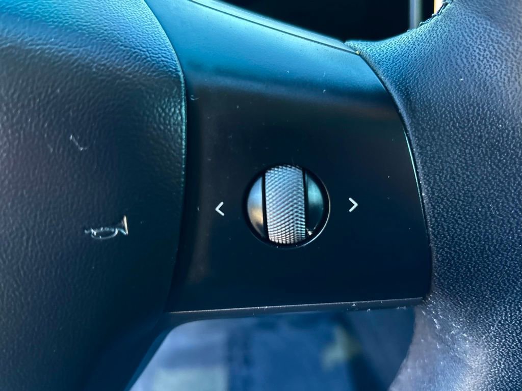 Used 2021 Tesla Model 3 Standard Range Plus image 20